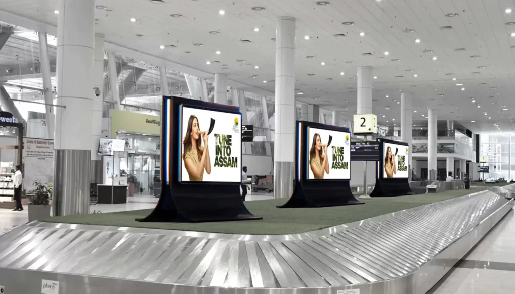 chennai-airport-digital-billboard-on-conveyor-belts-horizontal-screens