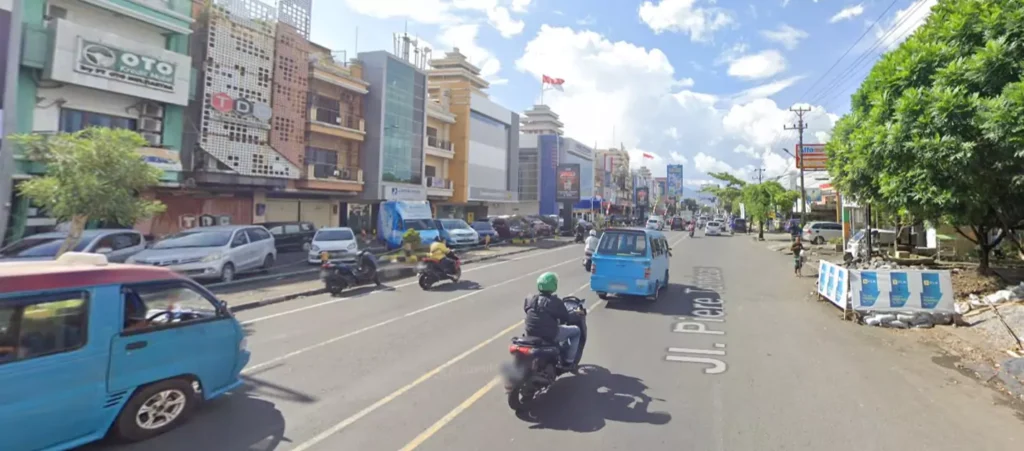 Videotron Blok E-F (Sebelum MTC Mega Mall) Jl. Piere Tendean, Kawasan Megamas Manado, Sulawesi Utara