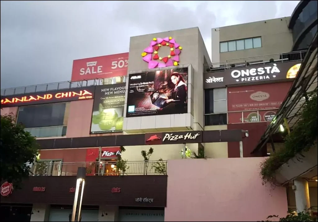 digital-billboard-amanora-mall-inside-of-the-mall-at-atrium