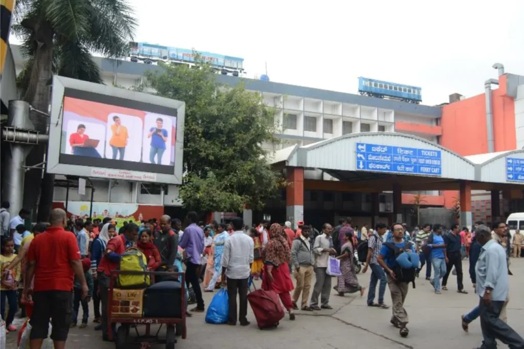 digital-billboard-bangalore-city-railway-station