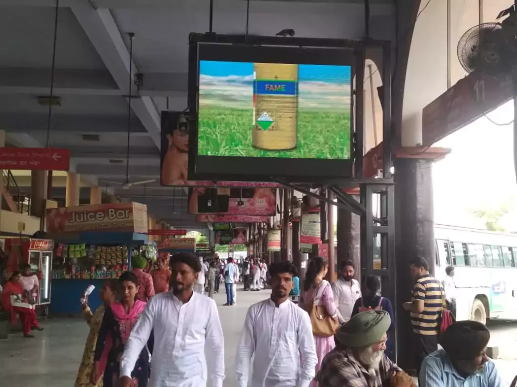 digital-billboard-indapur-bus-stand-vr-104